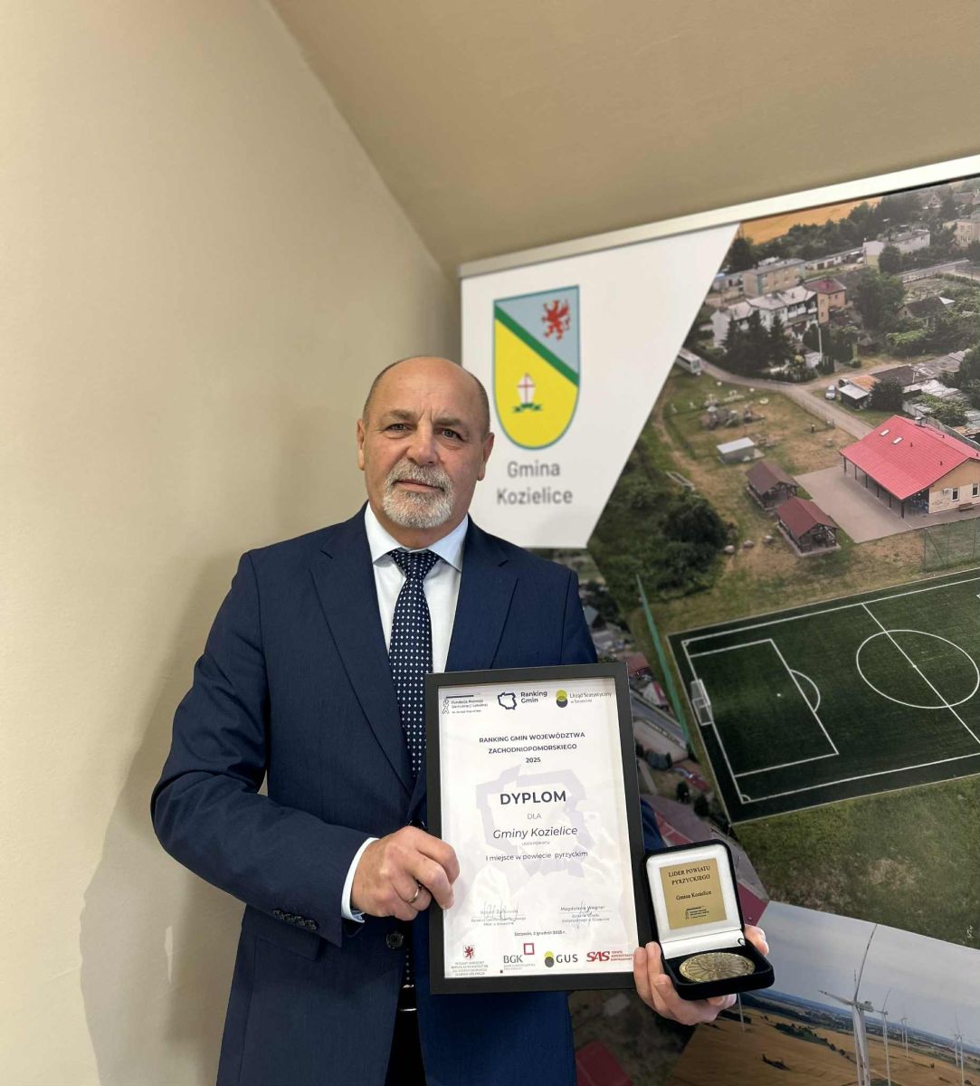 Zdjęcie: Gmina Kozielice znalazła się wśród laureatów Rankingu Gmin Województwa Zachodniopomorskiego 2025 organizowanego przez Urząd Statystyczny w Szczecinie